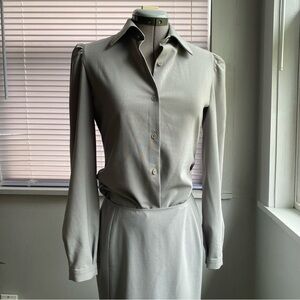 TAHARI Womens Light Gray Skirt Shirt Set Long Sleeve Button Down Size S